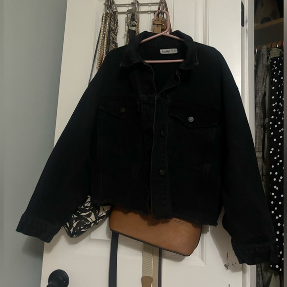 Black denim jacket in size 8-10 - Picture 2 of 3